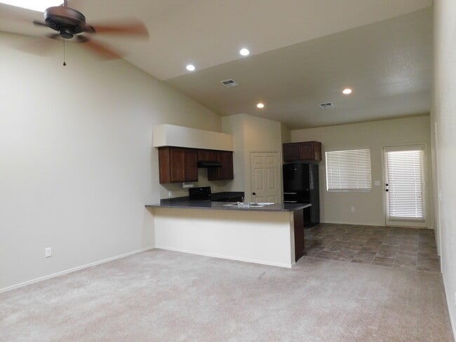 3116 S Brand Lee Way in Yuma, AZ - Foto de edificio - Building Photo