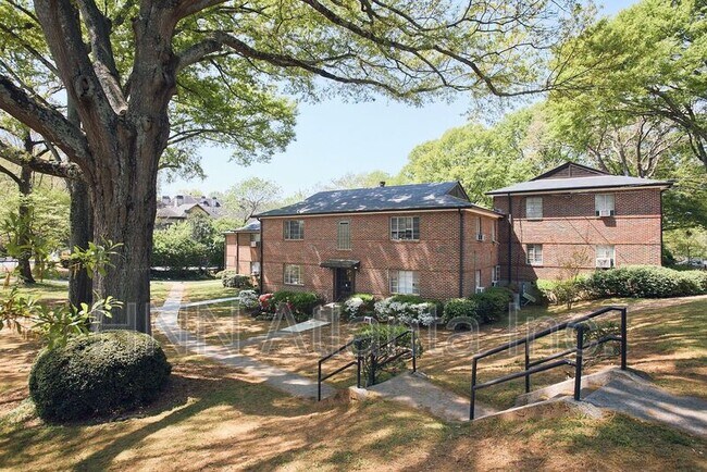 property at 1337 Briarwood Dr NE