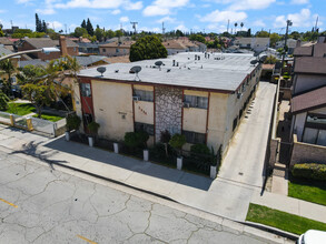 2938 E 60th Pl in Huntington Park, CA - Building Photo - Building Photo