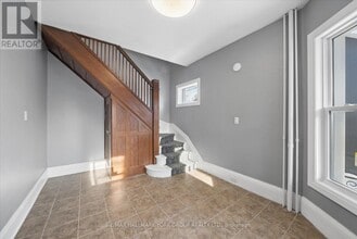 16 Albert St N in Orillia, ON - Building Photo - Building Photo