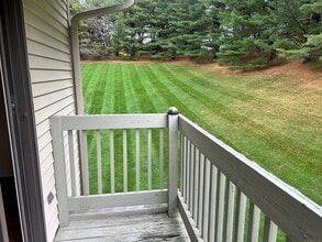 1102 Summer Hill Dr in South Windsor, CT - Building Photo - Building Photo