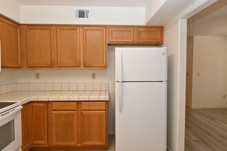 1105 Vista Pointe Cir in San Ramon, CA - Building Photo - Building Photo