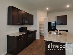 3311 Angus Crossing in San Antonio, TX - Building Photo - Building Photo
