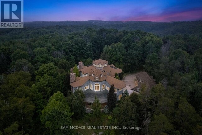 property at 9 Flaherty Ln