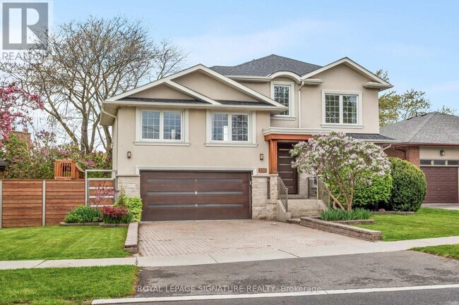 130 Saturn Rd in Toronto, ON - Building Photo - Building Photo