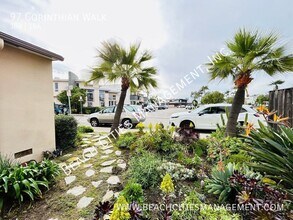 97 Corinthian Walk in Long Beach, CA - Building Photo - Building Photo