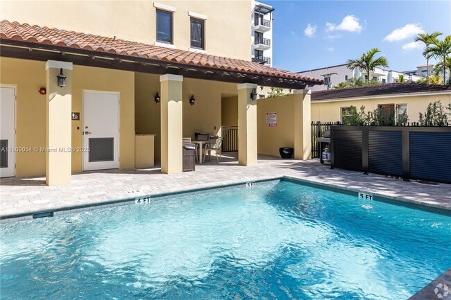 1091 Galiano St in Coral Gables, FL - Building Photo - Building Photo