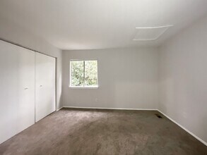 951 Hollywood St in Charlotte, NC - Building Photo - Building Photo