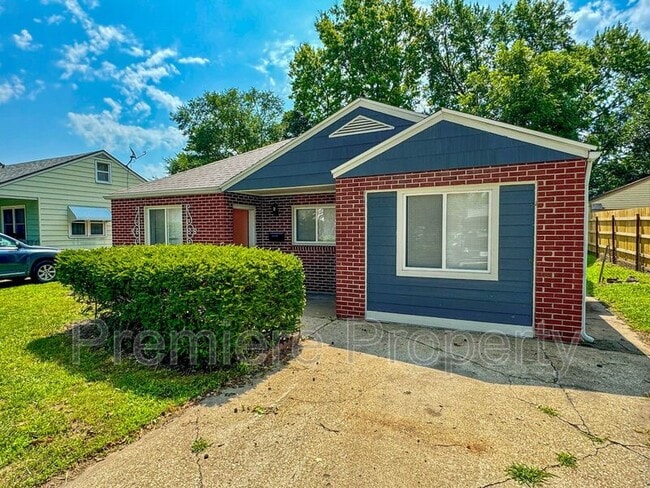 property at 10607 E Lexington Ave