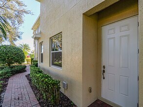 1965 Bridgepointe Cir in Vero Beach, FL - Building Photo - Building Photo