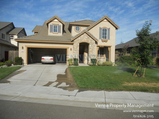 628 Watercolor Ln in West Sacramento, CA - Building Photo - Building Photo