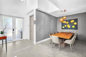 3167 SW 25th St in Miami, FL - Building Photo - Building Photo