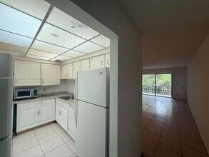 4220 Inverrary Blvd, Unit 99B in Lauderhill, FL - Building Photo - Building Photo