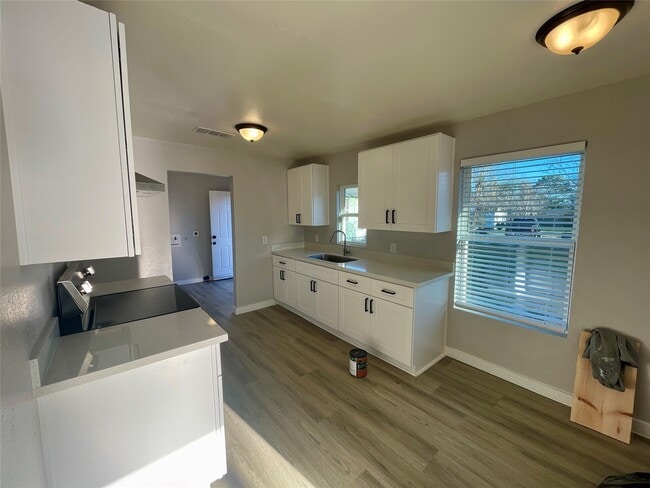 504 N 8th St in Richmond, TX - Building Photo - Building Photo