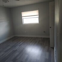 2341 Weber St, Unit 1 in Lakeland, FL - Building Photo