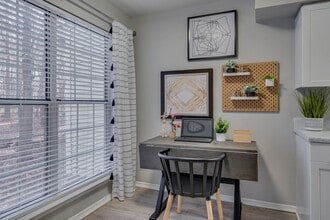 Trailwood Crossing Apartments in Raleigh, NC - Building Photo - Building Photo