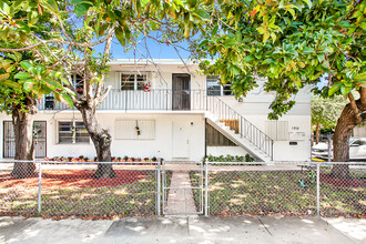 1915 NW 19th Ave in Miami, FL - Building Photo - Primary Photo