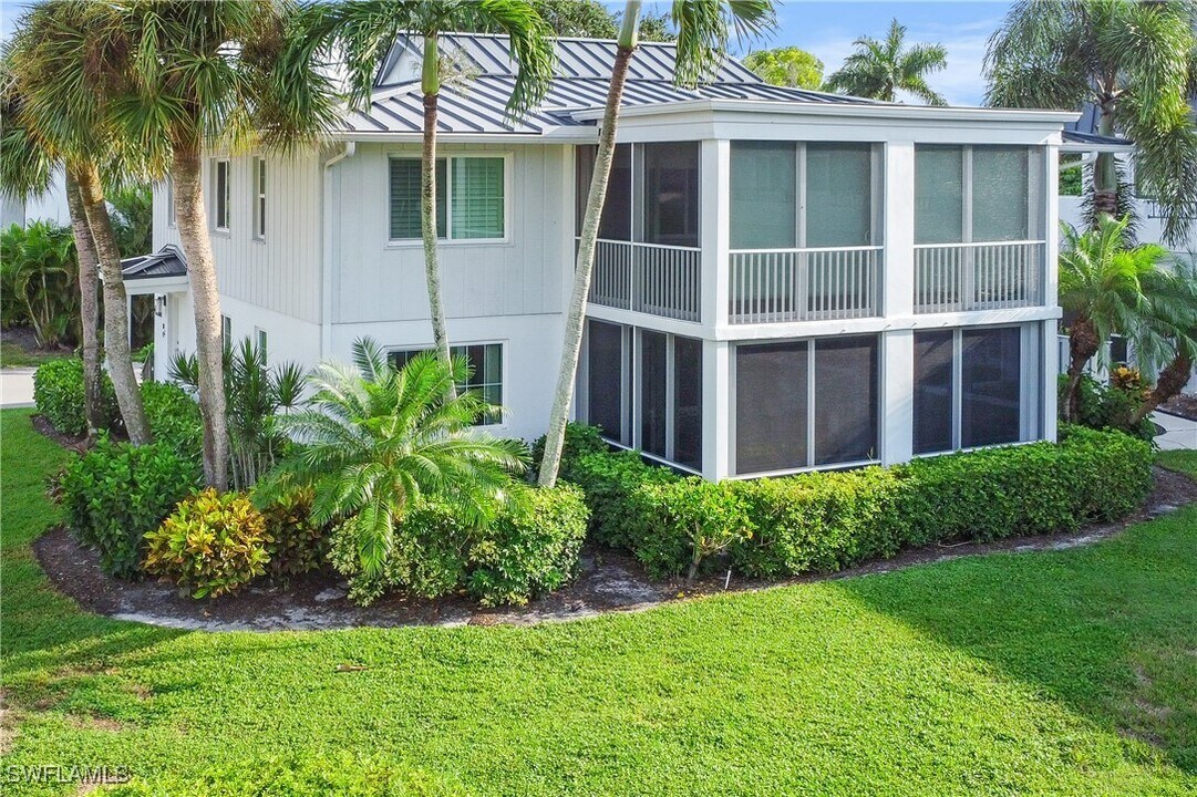 4280 Belair Ln in Naples, FL - Building Photo
