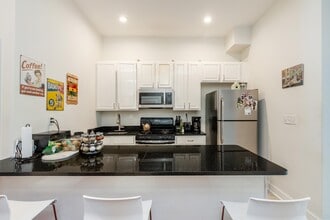 312 Market St, Unit Apt. C in Philadelphia, PA - Foto de edificio - Building Photo