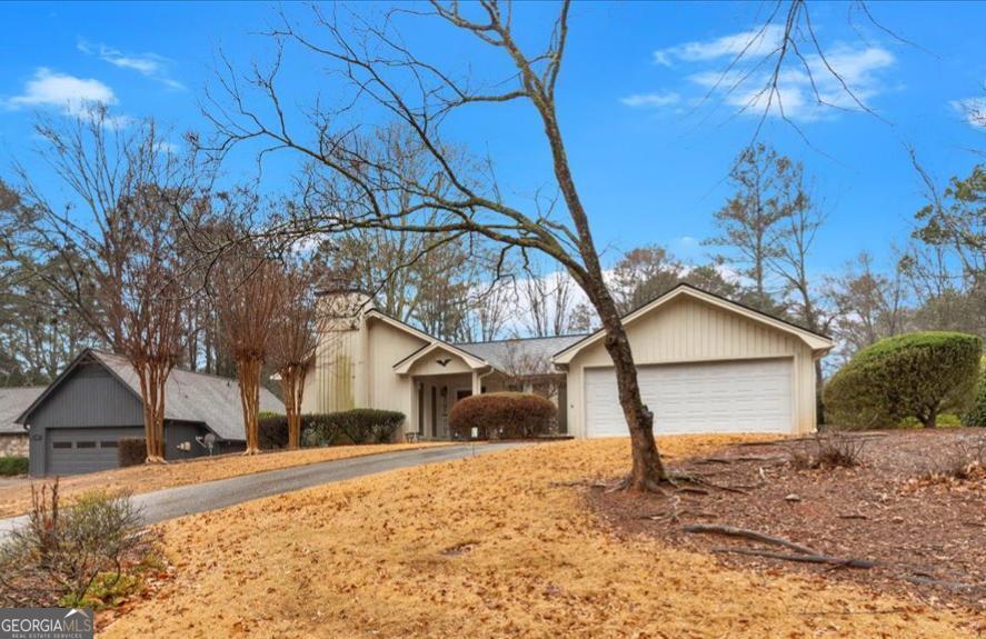 30 Sweetwood Ct in Roswell, GA - Foto de edificio