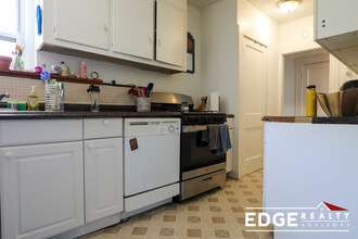 1705 Commonwealth Ave, Unit 5 in Boston, MA - Building Photo - Building Photo