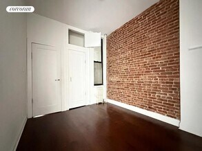 1577 York Ave in New York, NY - Building Photo - Building Photo