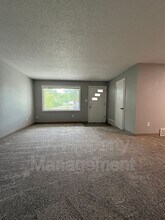 2213 7th Ave N in Great Falls, MT - Foto de edificio - Building Photo