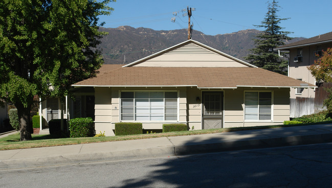 3615 Stancrest Dr in Glendale, CA - Foto de edificio - Building Photo