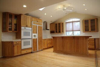 11417 Beechgrove Ln in Potomac, MD - Building Photo - Building Photo