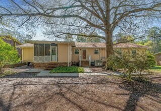 513 Old Central Rd in Clemson, SC - Building Photo - Building Photo