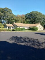 40 Country Club Cir in Stratford, CT - Building Photo