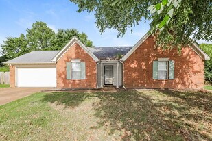 2741 Laurelcrest Cove in Memphis, TN - Building Photo