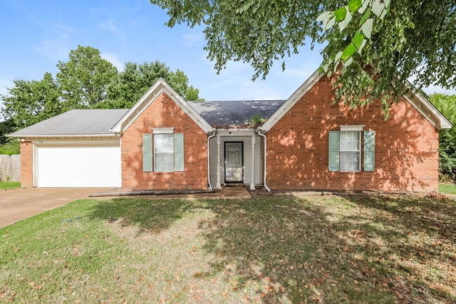 property at 2741 Laurelcrest Cove