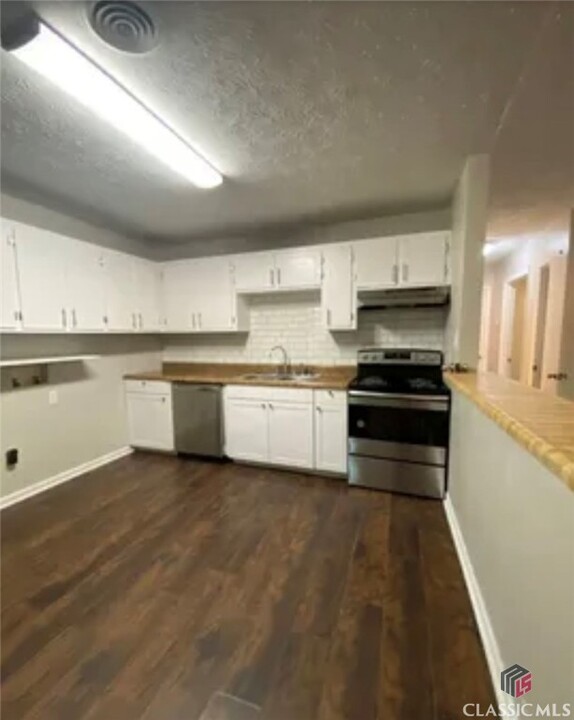 115 Crows Nest Ct in Athens, GA - Building Photo