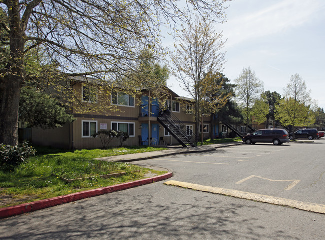 Patridge Apartments in Salem, OR - Building Photo - Building Photo