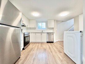 33 Dunkirk Rd in Welland, ON - Building Photo