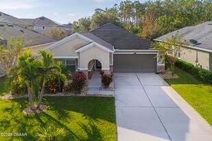 309 Grande Lake Dr in Daytona Beach, FL - Building Photo