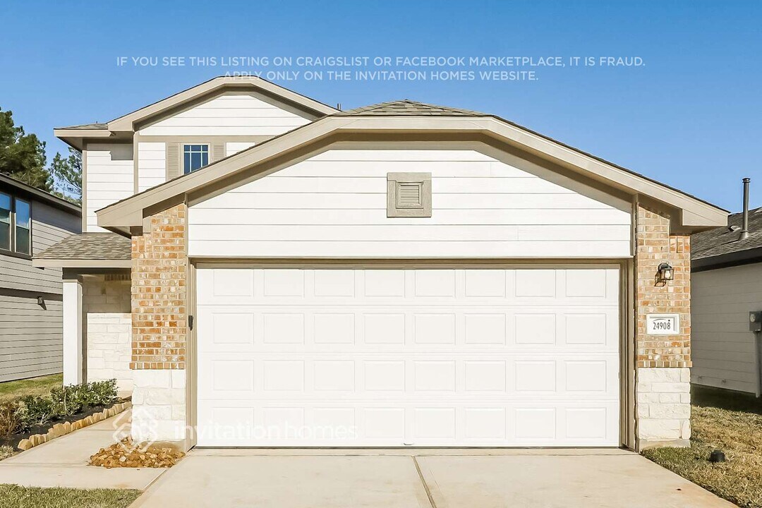 24908 Nolana Ct in Montgomery, TX - Building Photo