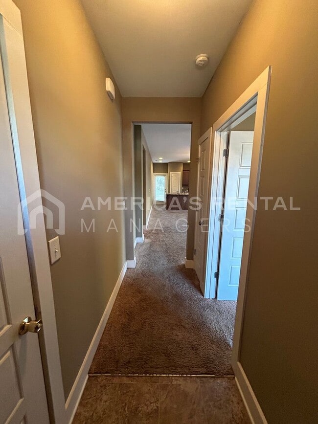 860 Kent Dr in Odenville, AL - Building Photo - Building Photo