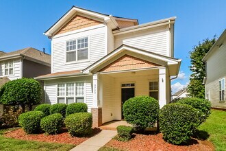 9733 Tidal Ct in Huntersville, NC - Foto de edificio - Building Photo
