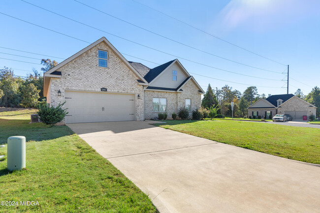 201 Laurel Springs Dr in Macon, GA - Building Photo - Building Photo