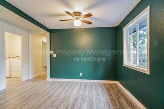 4906 SE 108th Ave in Portland, OR - Building Photo - Building Photo