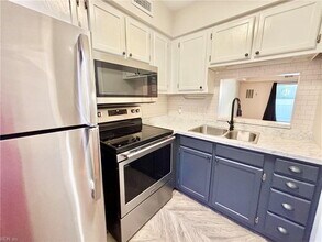 1268 Little Bay Ave in Norfolk, VA - Building Photo - Building Photo