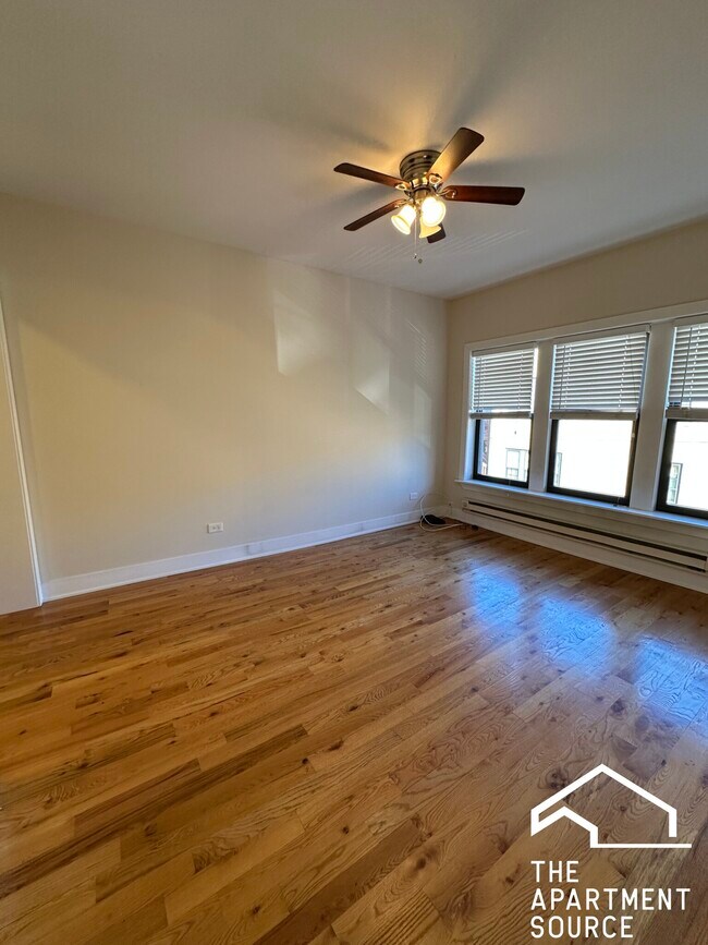1317 Oak Ave in Evanston, IL - Building Photo - Building Photo