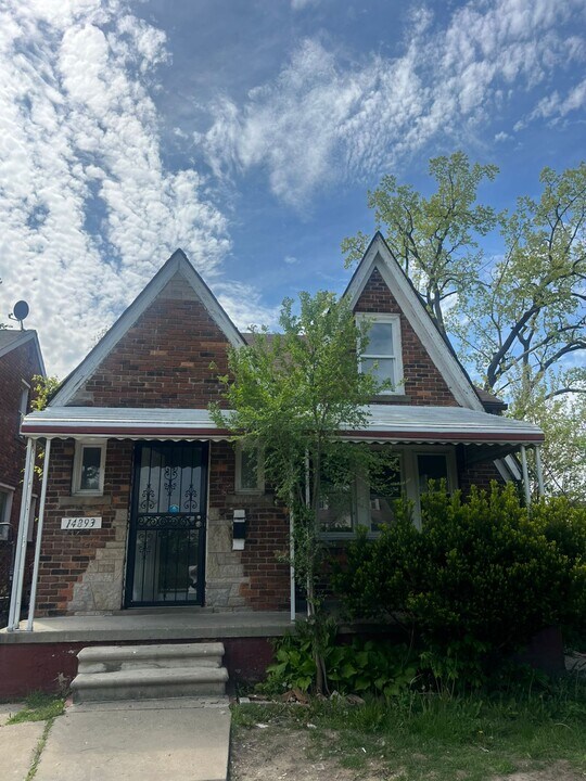 14893 Prest St in Detroit, MI - Building Photo
