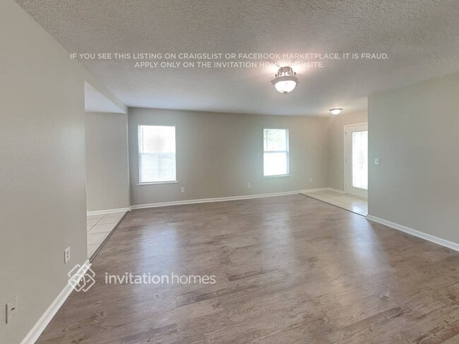 7102 Beekman Lake Dr in Jacksonville, FL - Building Photo - Building Photo