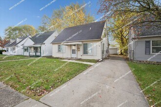 17678 Lincoln Ave in Eastpointe, MI - Building Photo - Building Photo