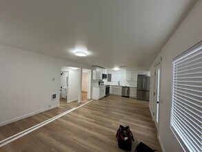 1747 NE 147th St in Shoreline, WA - Building Photo - Building Photo