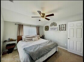 5552 Aurora Dr in Virginia Beach, VA - Building Photo