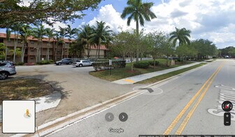 120 Sparrow Dr, Unit 304 in Royal Palm Beach, FL - Building Photo